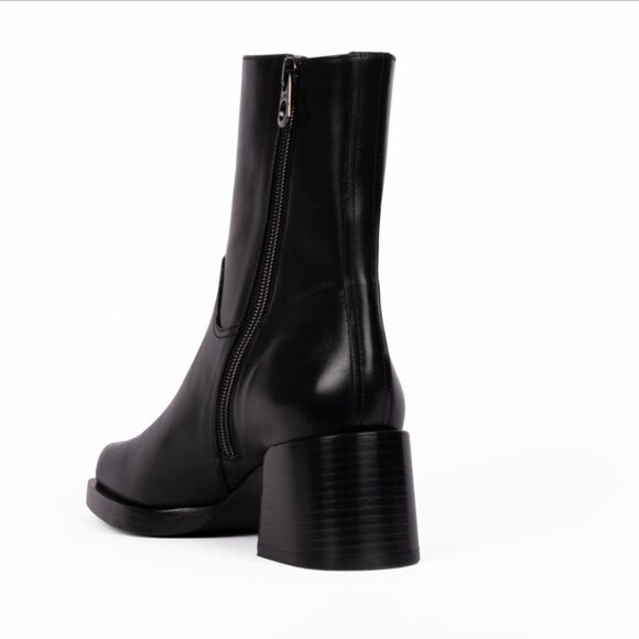 Labucq Designer Handmade Italian Boots - Picture 5 of 5